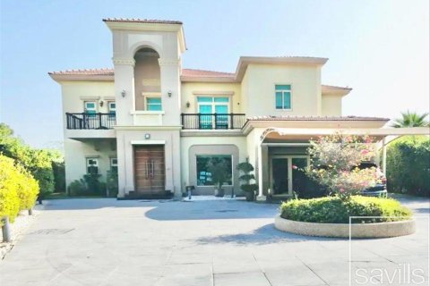 Вилла с 4 спальнями в Jumeirah Islands, ОАЭ №136405