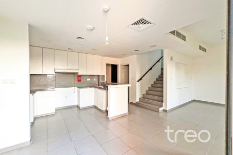 3 bedrooms Townhouse in Noor Townhouses, UAE No. 198979 11