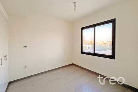 3 bedrooms Townhouse in Noor Townhouses, UAE No. 198979 4