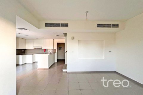 3 bedrooms Townhouse in Noor Townhouses, UAE No. 198979 8