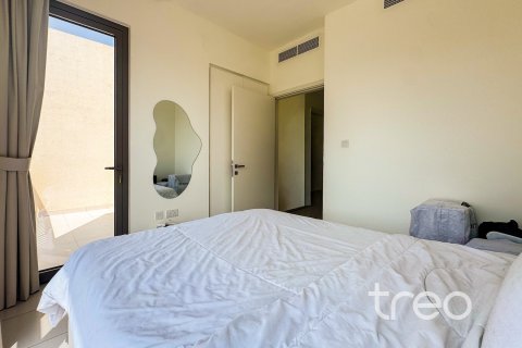 3 bedrooms Villa in EMAAR South, UAE No. 198973 12