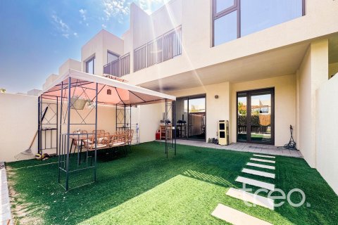 3 bedrooms Villa in EMAAR South, UAE No. 198973