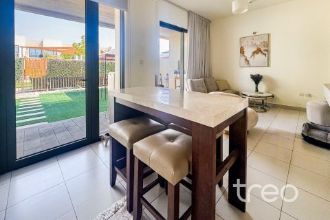 3 bedrooms Villa in EMAAR South, UAE No. 198973 23