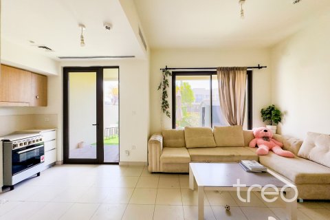 3 bedrooms Villa in EMAAR South, UAE No. 198975 14