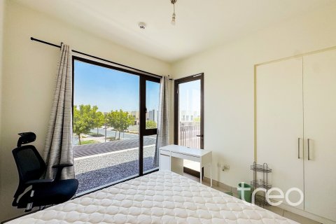 3 bedrooms Villa in EMAAR South, UAE No. 198975 7