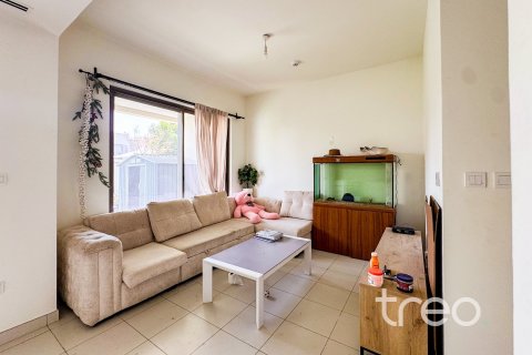 3 bedrooms Villa in EMAAR South, UAE No. 198975 13