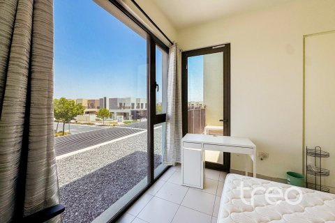 3 bedrooms Villa in EMAAR South, UAE No. 198975 6