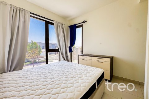 3 bedrooms Villa in EMAAR South, UAE No. 198975 10