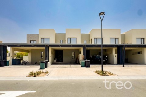 3 bedrooms Villa in EMAAR South, UAE No. 198975