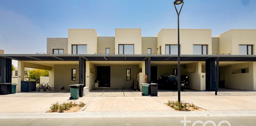 3 bedrooms Villa in EMAAR South, UAE No. 198975