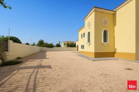 Villa de 3 dormitorios en Dubai, UAE No. 135761 7