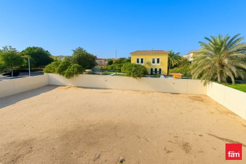 Villa de 3 dormitorios en Dubai, UAE No. 135761 9