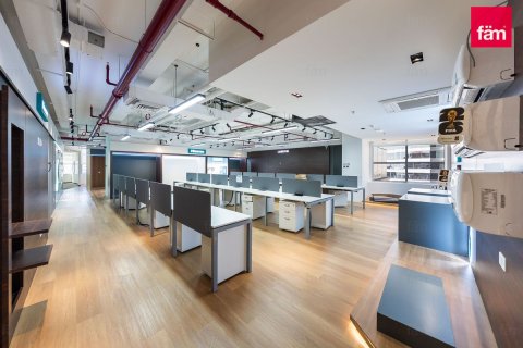 1121.7m² Office in Dubai, UAE No. 164869 3