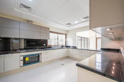 Вилла с 6 спальнями  №114824 8
