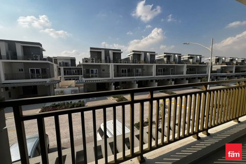 3 bedrooms Townhouse in Dubai, UAE No. 100285 13