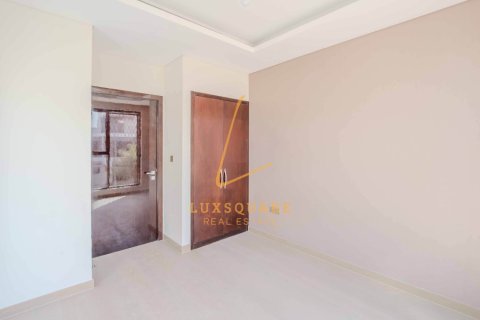 5 bedrooms Townhouse in DAMAC Hills (Akoya by DAMAC), UAE No. 188371 19