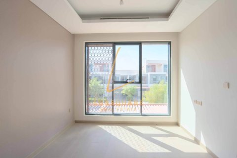 5 bedrooms Townhouse in DAMAC Hills (Akoya by DAMAC), UAE No. 188371 12