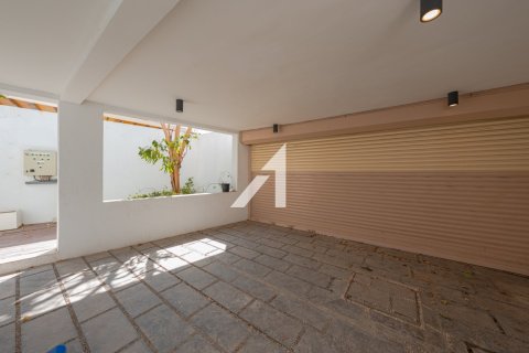 5 bedrooms Villa in Jumeirah, UAE No. 64889 18