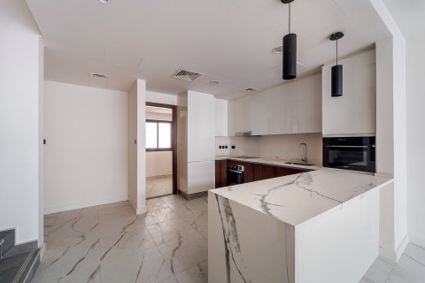 4 bedrooms Townhouse in Nadd Al Sheba, UAE No. 151126 3