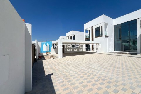 Вилла с 5 спальнями в Абу-Даби, ОАЭ №133894 27