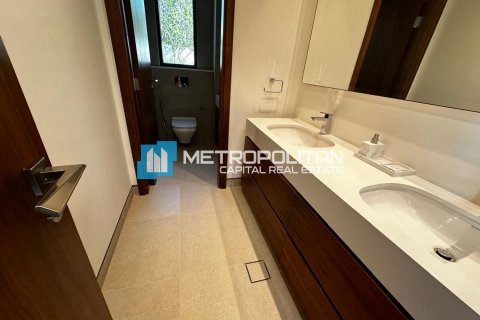 Вилла с 5 спальнями в Абу-Даби, ОАЭ №133894 24