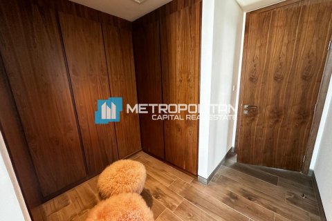 Вилла с 5 спальнями в Абу-Даби, ОАЭ №133894 18