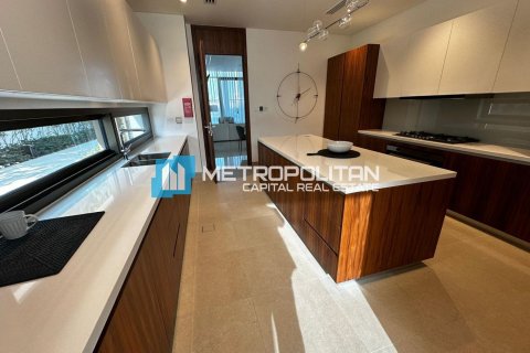 Вилла с 5 спальнями в Абу-Даби, ОАЭ №133894 7