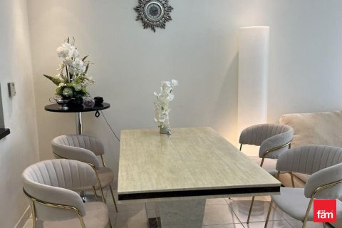 Appartement de 2 chambres à Dubai, UAE No. 147707 10