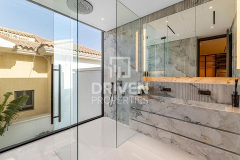 Villa de 5 dormitorios en Garden Homes, UAE No. 189892 28