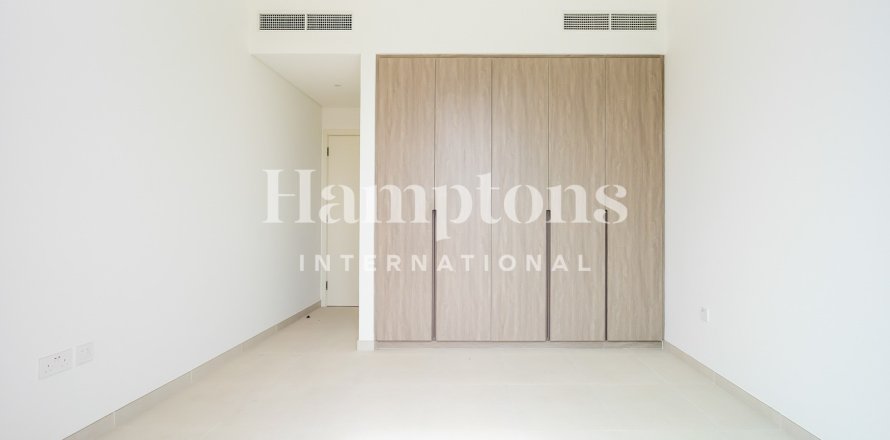 Townhouse de 3 dormitorios en Al Manara, UAE No. 167880