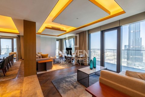 Пентхаус с 4 спальнями в The Address Residences Dubai Opera, ОАЭ №193546