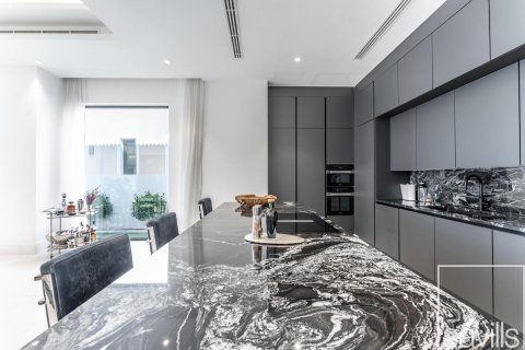 Вилла с 5 спальнями в Джумейра Гольф Эстейтс, ОАЭ №136489 12