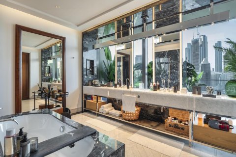 Квартира с 3 спальнями в Dorchester Collection Dubai, ОАЭ №136485 27