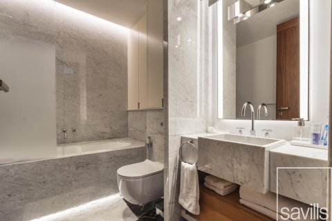 Квартира с 3 спальнями в Dorchester Collection Dubai, ОАЭ №136485 19