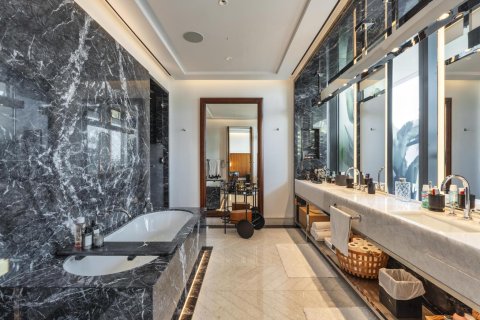 Квартира с 3 спальнями в Dorchester Collection Dubai, ОАЭ №136485 26