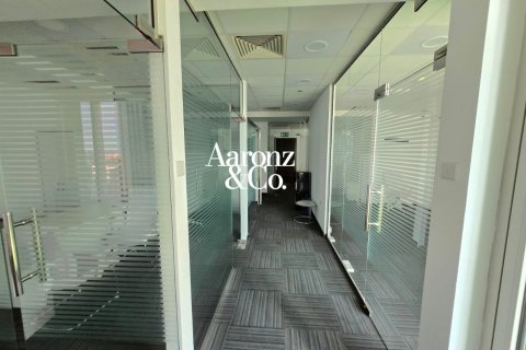 108m² Office in Business Bay, UAE No. 185092 10