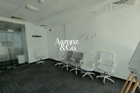 108m² Office in Business Bay, UAE No. 185092 5