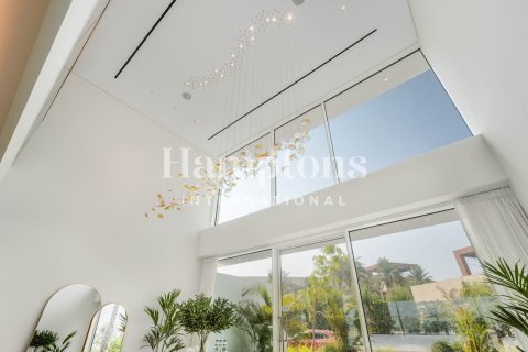 Villa de 6 dormitorios en FIVE Palm Jumeirah, UAE No. 76569 9