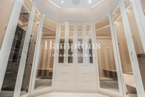 Villa de 6 dormitorios en FIVE Palm Jumeirah, UAE No. 76569 17