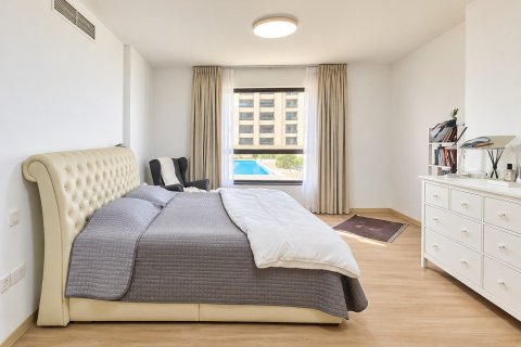 Apartment de 3 dormitorios en Dubai, UAE No. 210379 6