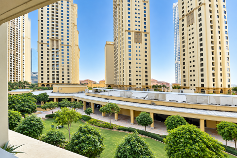Apartment de 3 dormitorios en Dubai, UAE No. 210379
