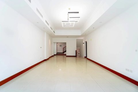 Apartment de 3 dormitorios en Palm Jumeirah, UAE No. 210381 3