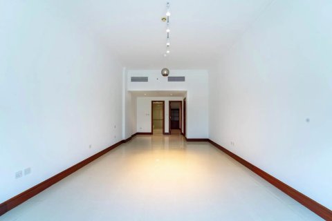 Apartment de 3 dormitorios en Palm Jumeirah, UAE No. 210381 8