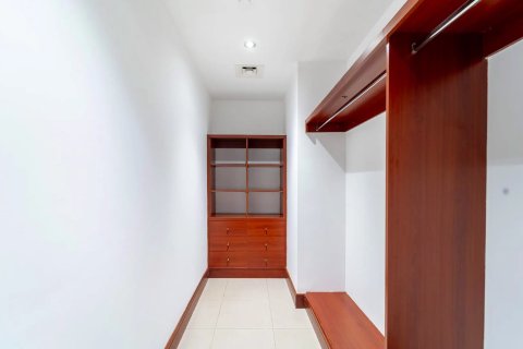 Apartment de 3 dormitorios en Palm Jumeirah, UAE No. 210381 11