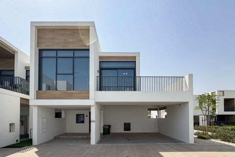 Townhouse de 4 dormitorios en Dubai, UAE No. 210378