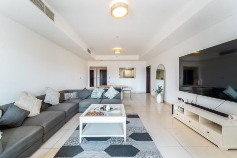 2 bedrooms Apartment in Palm Jumeirah, UAE No. 210377 7