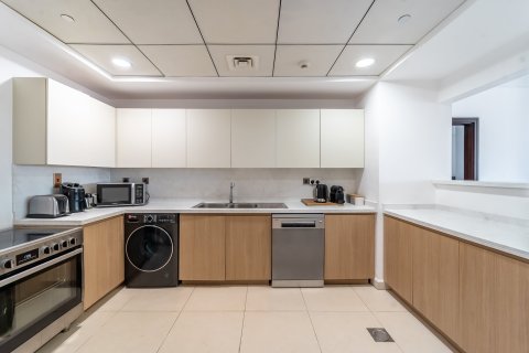 2 bedrooms Apartment in Palm Jumeirah, UAE No. 210377 11