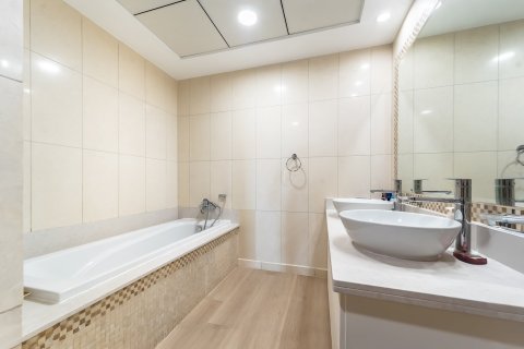 2 bedrooms Apartment in Palm Jumeirah, UAE No. 210377 17
