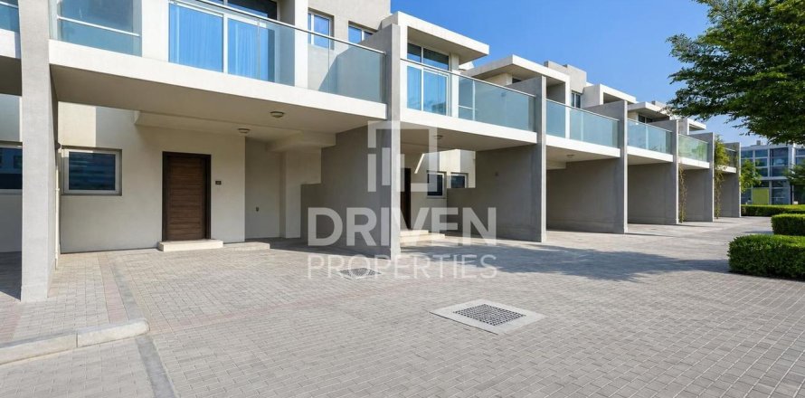 Townhouse de 3 chambres à Dubai, UAE No. 207165