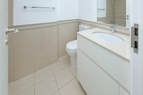 Apartment de 2 dormitorios en Zahra Apartments, UAE No. 145759 17